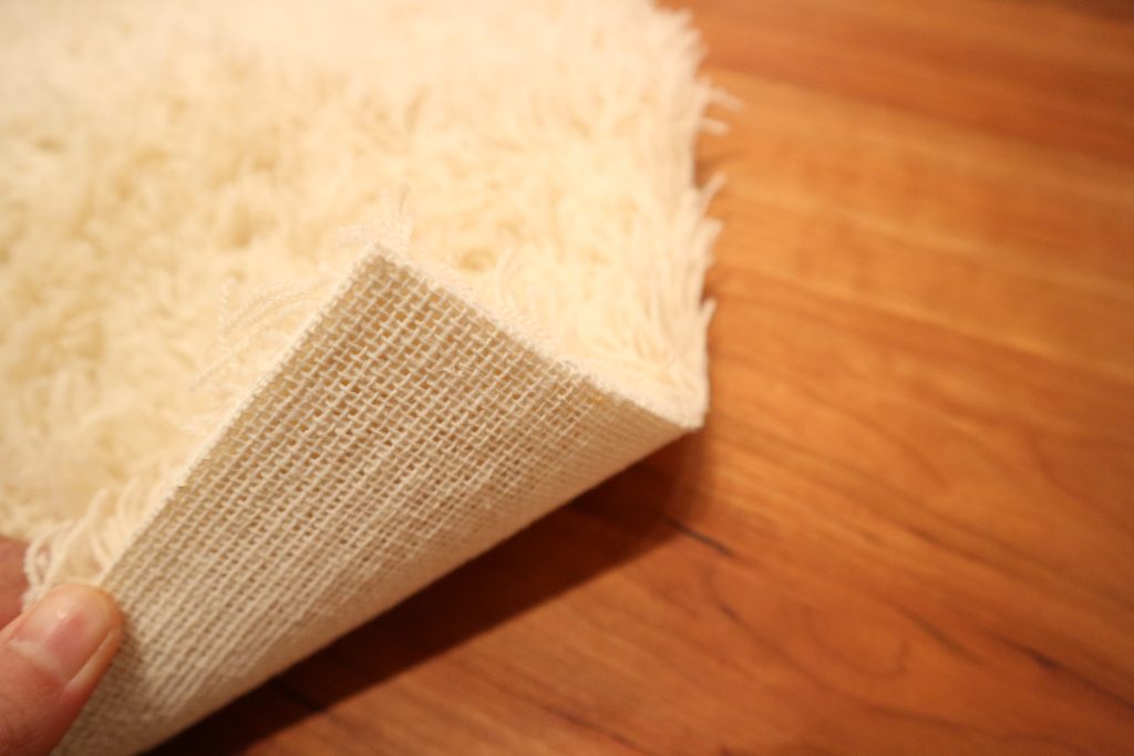 【アートギャッベ】　畳にもお試しあれ！手織りの絨毯は安心して使えます。