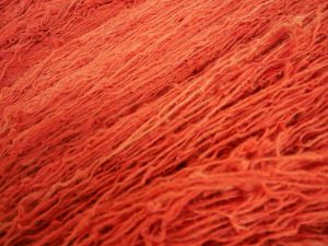 赤い染色糸