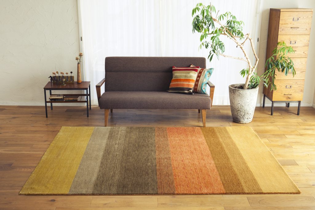 『ハグみじゅうたん＆アートギャッベ』センター北と中川にて合計400枚を展示中！